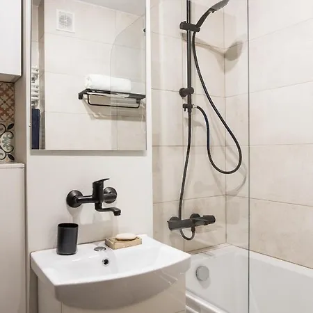 P&o Brodnowska - Praga Polnoc